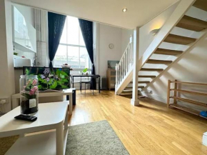 Duplex Studio by Hyde Park- 8